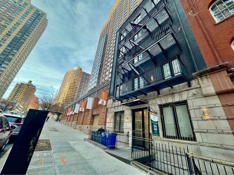 223 E 96th St New York Image 13