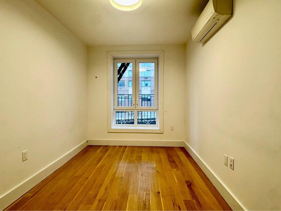 223 E 96th St New York Image 4